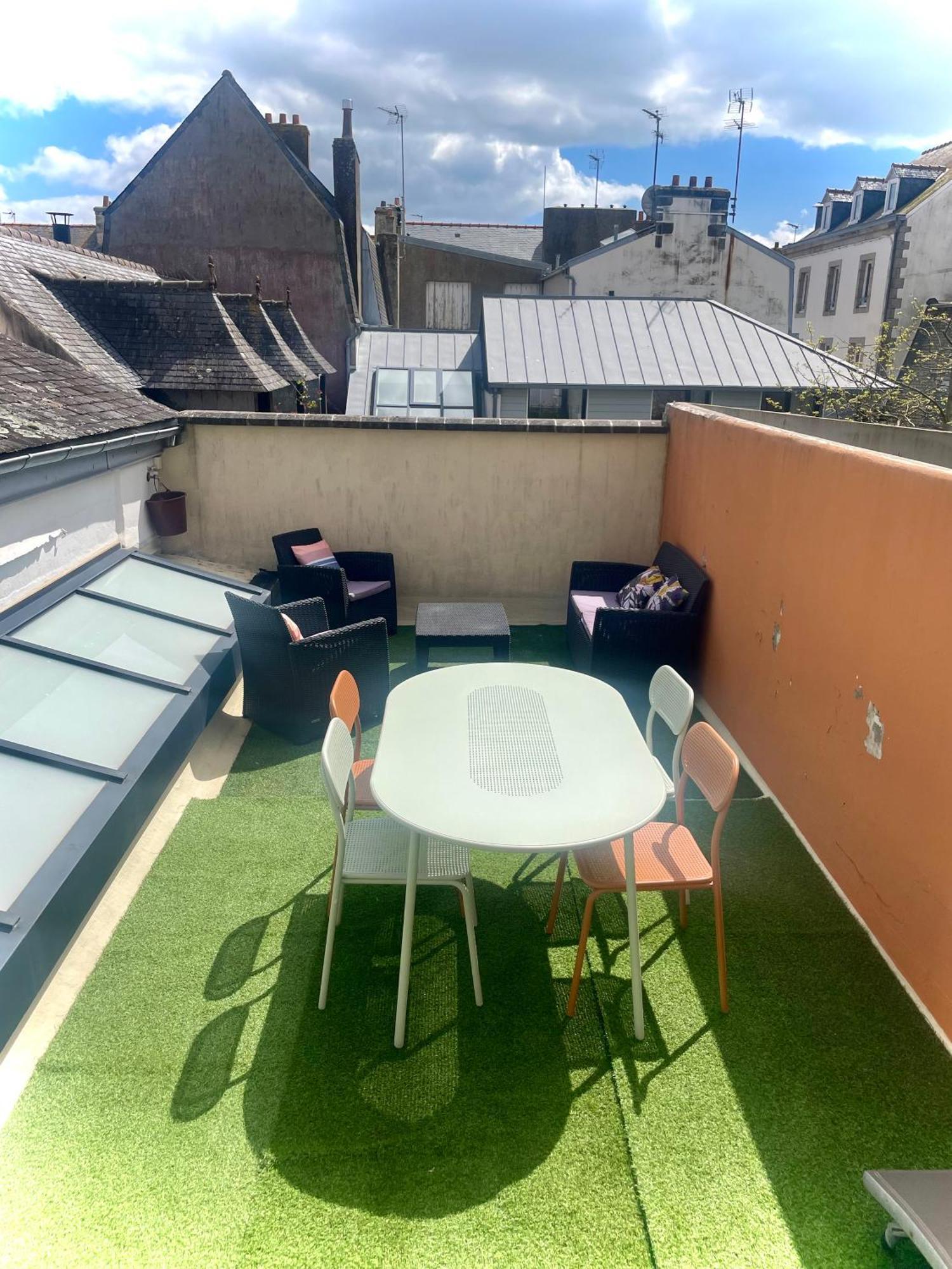 Charmant Appartement Avec Terrasse Entre Centre-Ville Et Plages De Concarneau Exterior foto
